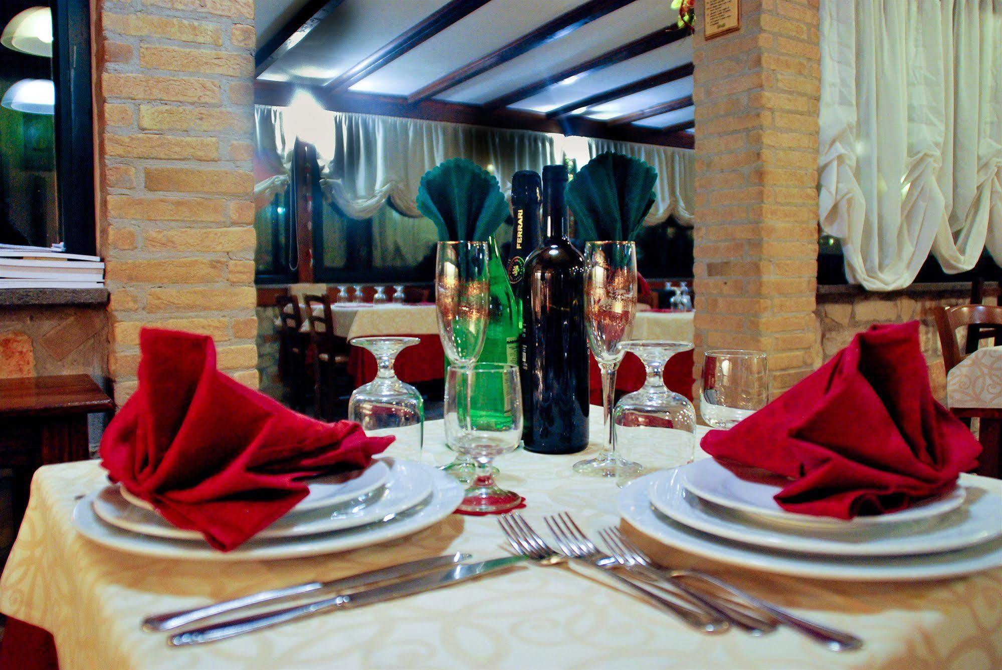 Hotel Dei Tartari Guidonia Esterno foto